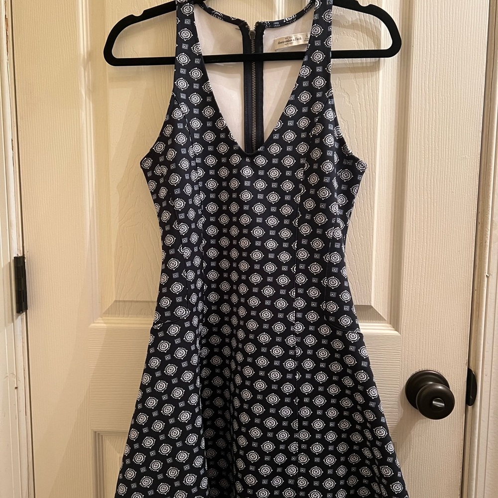 Abercrombie & Fitch Medallion Print Fit & Flare Dress-S